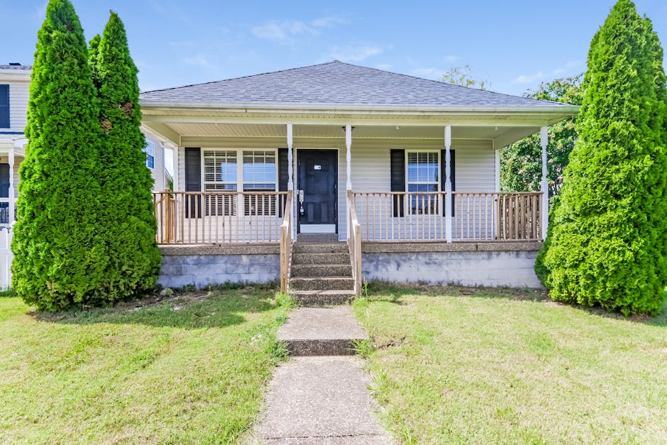 6607 Glastonburg Ln, Louisville, KY 40291 Home for Rent 3 Beds, 2